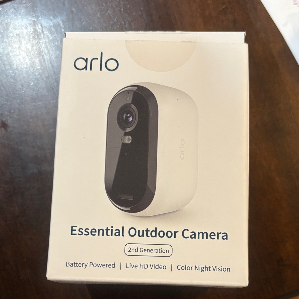Essential Outdoor Camera - Black and White